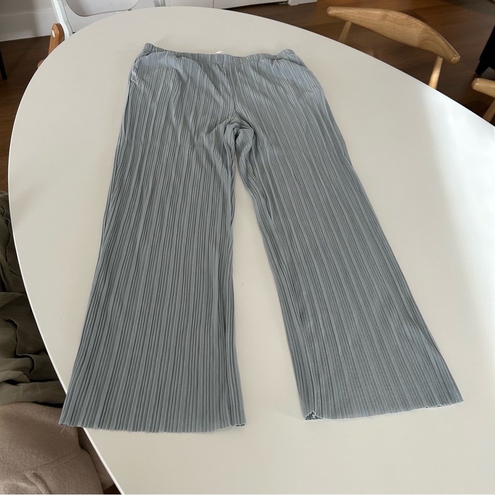Oak and Fort plisse pants